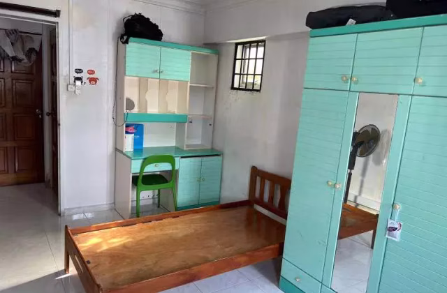 Room Rent • Geylang • 248 Choa Chu Kang Avenue 2 • S$500 • 5-Room (4 BR) • Common Room