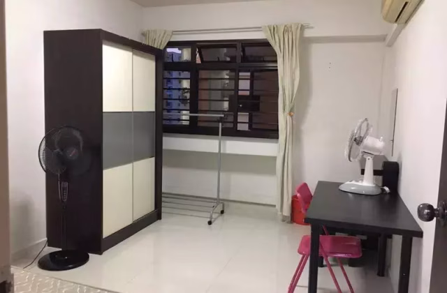 Room Rent • Lim Chu Kang • 652A Jurong West Street 61 • S$850 • 4-Room (3 BR) • Common Room