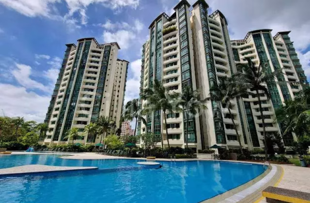 Room Rent • Geylang •  Palm Gardens • S$1200 • Condo • Common Room