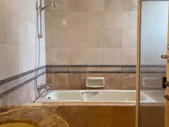 Room Rent • Bukit Timah •  The Bayshore • S$2000 • Apartment • Master Room Photo