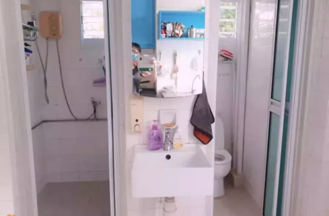 Room Rent • Marine Parade • 174 Lorong 1 Toa Payoh • S$450 • 3-Room (2 BR) • Maid Room