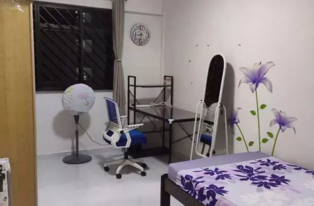 House Sale • Sembawang • 551 Woodlands Drive 44 • S$550000 • 3-Room (2 BR) • 1076ft² / 99m²