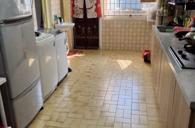 Room Rent • Simpang • 64 Marine Drive • S$0 • 3-Room (2 BR) • Maid Room