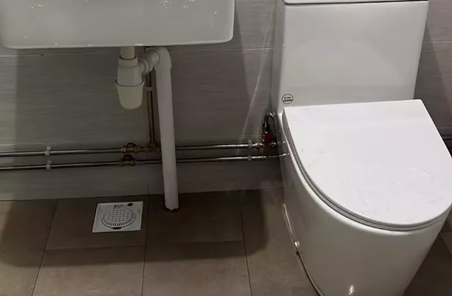 Room Rent • Downtown Core • 161 Bishan Street 13 • S$1200 • 5-Room (4 BR) • Common Room