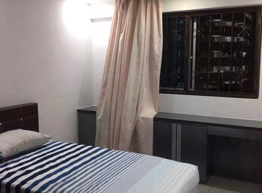 Room Rent • Rochor • 172 Yishun Avenue 7 • S$750 • 4-Room (3 BR) • Common Room Photo