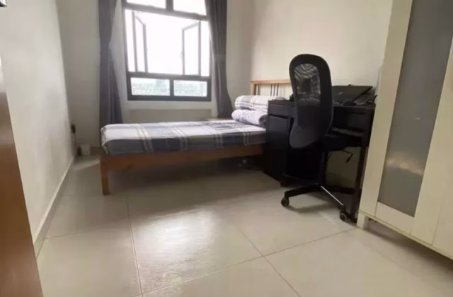 Room Rent • Marine Parade • 79A Toa Payoh Central • S$900 • 4-Room (3 BR) • Common Room