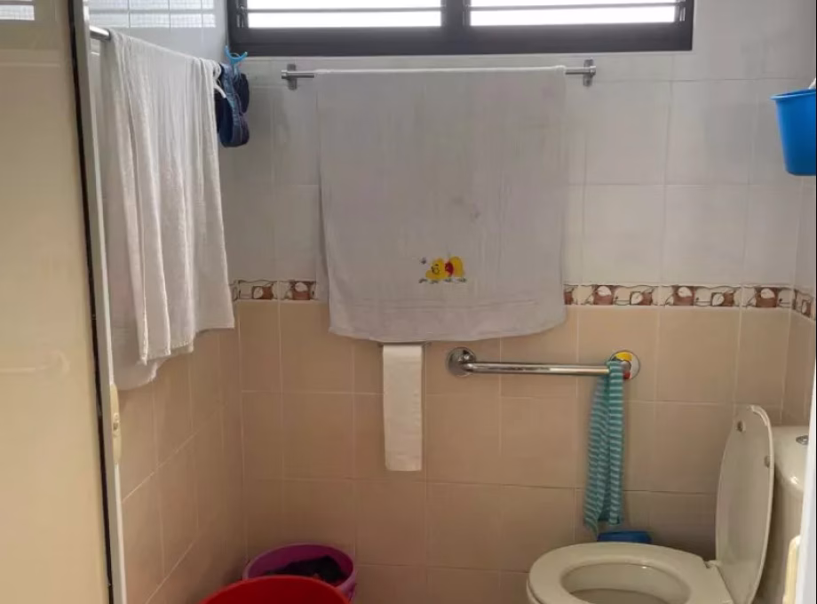 Room Rent • Marine Parade • 83 Lorong 2 Toa Payoh • S$530 • 3-Room (2 BR) • Room Sharing Photo