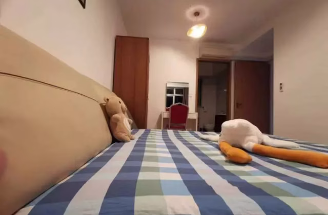 Room Rent • Bukit Timah • 154B Bedok South Road • S$1850 • 4-Room (3 BR) • Master Room