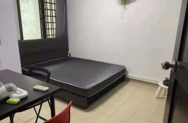 Room Rent • Changi Bay • 3 Tanjong Pagar Plaza • S$1300 • 3-Room (2 BR) • Common Room
