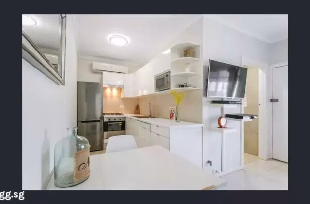 Room Rent • Paya Lebar • 102 Jurong East Street 13 • S$800 • 3-Room (2 BR) • Master Room