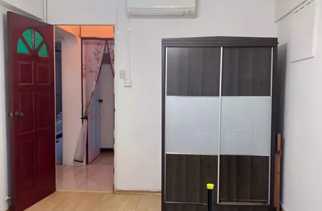 Room Rent • Rochor • 427 Yishun Avenue 11 • S$880 • 3-Room (2 BR) • Common Room