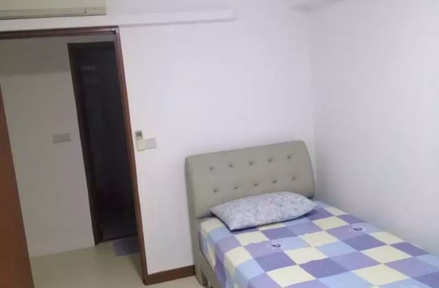 Room Rent • Sembawang • 782B Woodlands Crescent • S$950 • 4-Room (3 BR) • Common Room