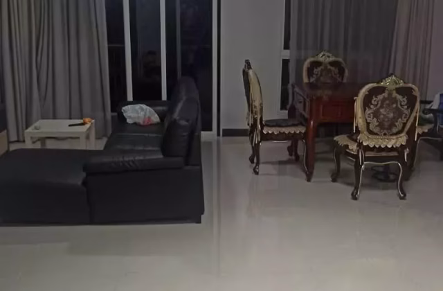 Room Rent • Bishan • 288B Compassvale Crescent • S$450 • 4-Room (3 BR) • Room Sharing