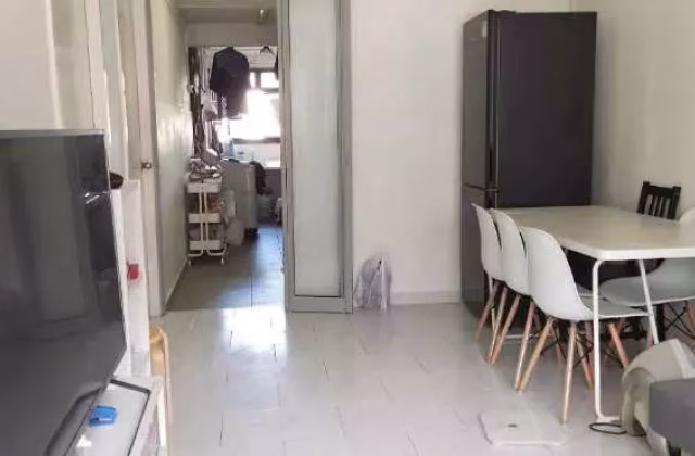 House Rent • Choa Chu Kang • 82 Commonwealth Close • S$2600 • 3-Room (2 BR) • 649ft² / 60m²