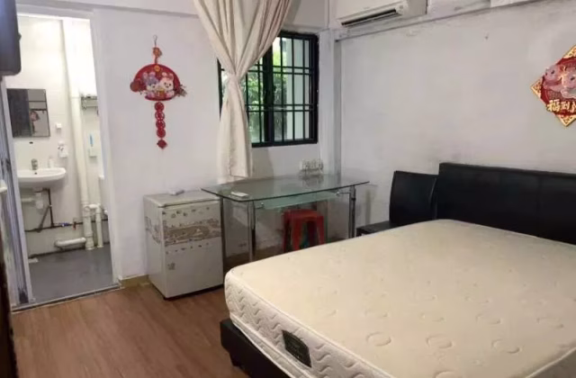 Room Rent • Central Water Catchment • 229 Serangoon Avenue 4 • S$1500 • 4-Room (3 BR) • Master Room