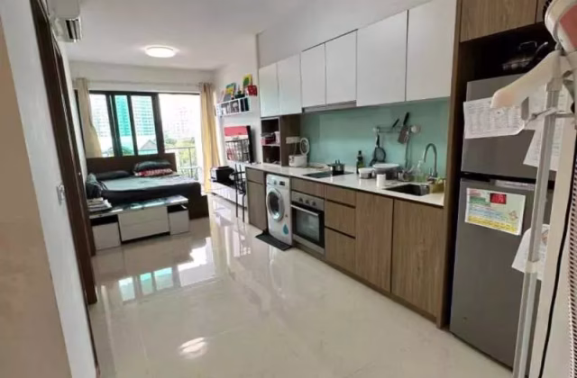 House Sale • Singapore River •  Kingsford Waterbay • S$730000 • Apartment • 484ft² / 44m²
