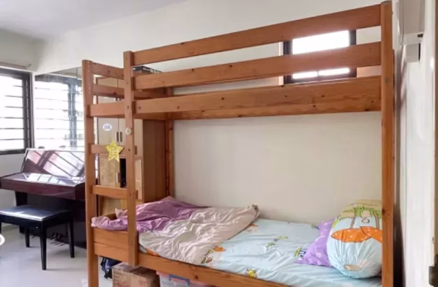 Room Rent • Rochor • 209 Yishun Street 21 • S$1200 • 3-Room (2 BR) • Common Room
