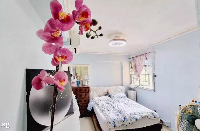 House Sale • Sembawang • 687B Woodlands Drive 75 • S$499000 • 3-Room (2 BR) • 1023ft² / 95m²
