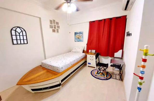 Room Rent • Clementi • 17 Telok Blangah Crescent • S$1250 • 3-Room (2 BR) • Common Room