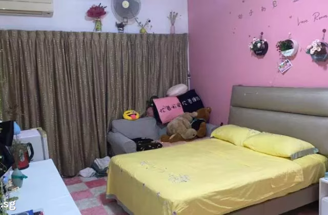 Room Rent • Singapore River •  Charlton Park • S$1600 • Good Class Bungalow • Master Room