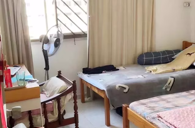 Room Rent • Bukit Merah • 202 Petir Road • S$1100 • 5-Room (4 BR) • Common Room