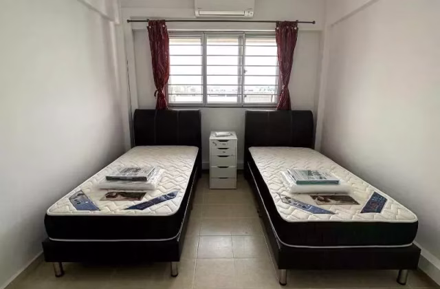 Room Rent • Rochor • 726 Yishun Street 71 • S$900 • 4-Room (3 BR) • Common Room