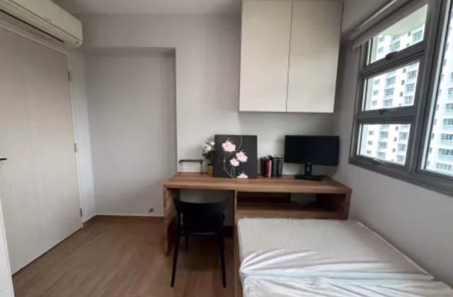 House Sale • Clementi • 91A Telok Blangah Street 31 • S$699000 • 3-Room (2 BR) • 732ft² / 68m²