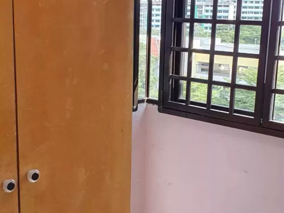Room Rent • Clementi •  Tiong Bahru Estate • S$650 • 2-Room (1 BR) • Common Room Photo