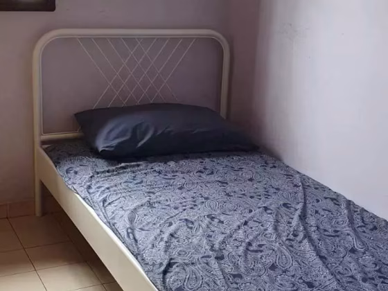 Room Rent • Clementi •  Tiong Bahru Estate • S$650 • 2-Room (1 BR) • Common Room Photo