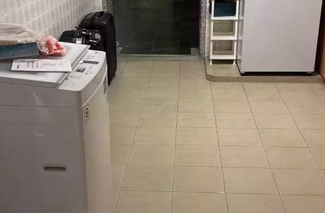 Room Rent • Simpang • 76 Marine Drive • S$1500 • 4-Room (3 BR) • Master Room