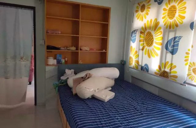 Room Rent • Ang Mo Kio • 751 Pasir Ris Street 71 • S$900 • 4-Room (3 BR) • Common Room