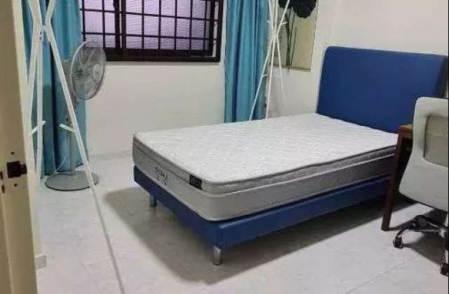 Room Rent • Lim Chu Kang • 184 Yung Sheng Road • S$1000 • 4-Room (3 BR) • Common Room