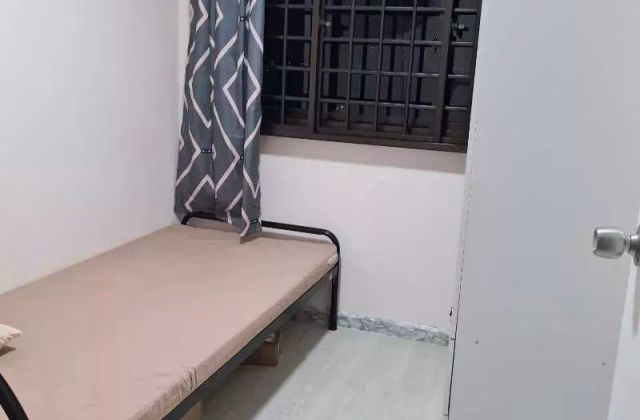 Room Rent • Marine Parade • 5 Upper Aljunied Lane • S$800 • 3-Room (2 BR) • Maid Room