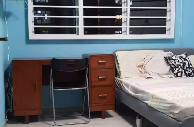 Room Rent • Bukit Batok • 452A Bukit Batok West Avenue 6 • S$900 • 4-Room (3 BR) • Common Room