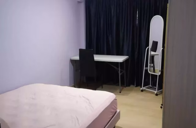 Room Rent • Sembawang • 517 Woodlands Drive 14 • S$0 • 5-Room (4 BR) • Common Room