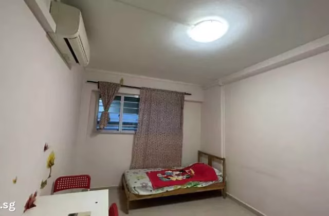 Room Rent • Rochor • 365 Yishun Ring Road • S$900 • 3-Room (2 BR) • Common Room