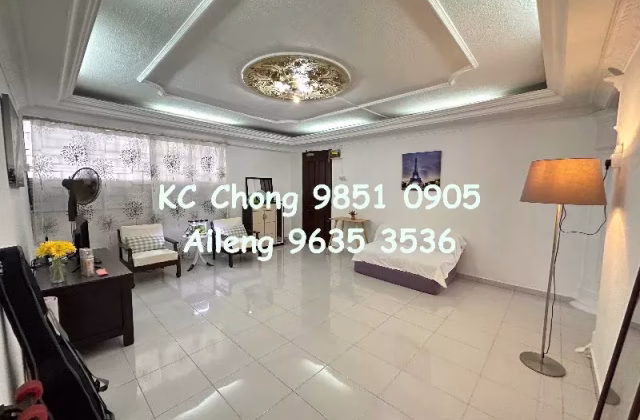 House Sale • Paya Lebar • 218 Jurong East Street 21 • S$508000 • 3-Room (2 BR) • 979ft² / 90m²