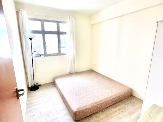 House Rent • Clementi • 95A Henderson Road • S$4650 • 4-Room (3 BR) • 893ft² / 82m² Photo