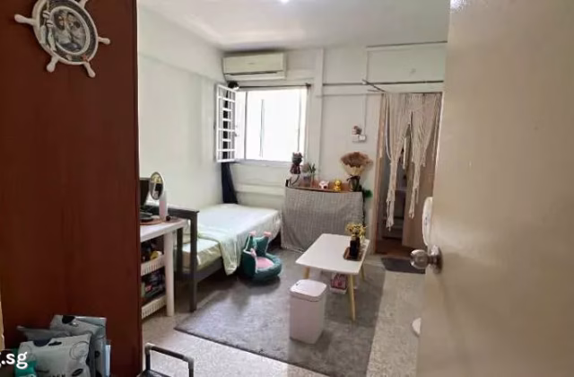 Room Rent • Orchard • 117 Ang Mo Kio Avenue 4 • S$1300 • 3-Room (2 BR) • Maid Room