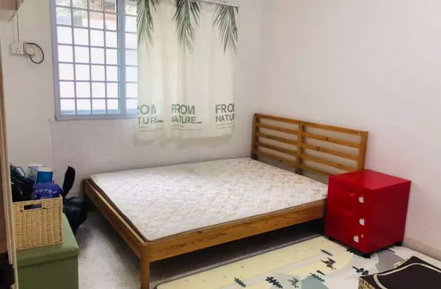 Room Rent • Marine Parade •  Sennett Estate • S$1300 • Semi-D • Common Room
