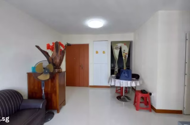 House Rent • Bukit Batok • 292A Bukit Batok East Avenue 6 • S$3700 • 3-Room (2 BR) • 732ft² / 68m²