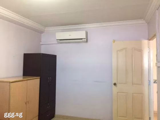 House Rent • Rochor • 284 Yishun Avenue 6 • S$2800 • 3-Room (2 BR) • 797ft² / 74m² Photo