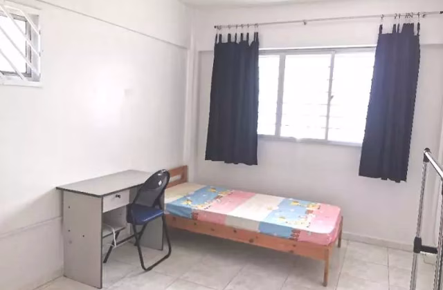 Room Rent • Rochor • 867 Yishun Street 81 • S$850 • 4-Room (3 BR) • Common Room