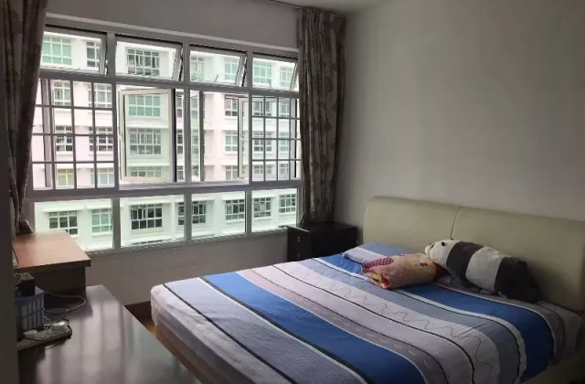House Rent • Singapore River • 978C Buangkok Crescent • S$1000 • Executive HDB • 