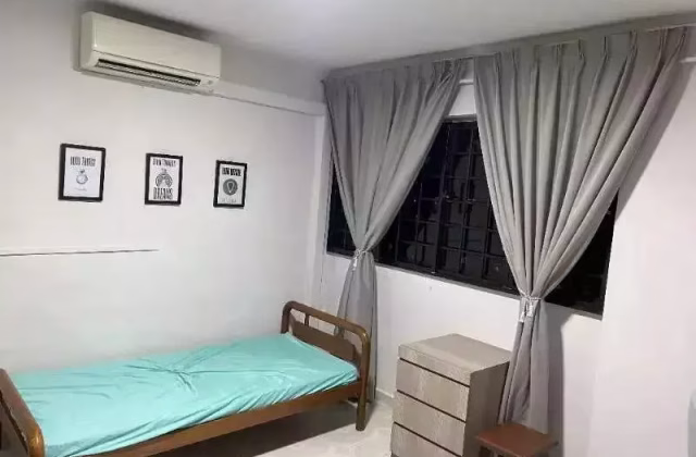 Room Rent • Paya Lebar • 258 Jurong East Street 24 • S$550 • 4-Room (3 BR) • Common Room
