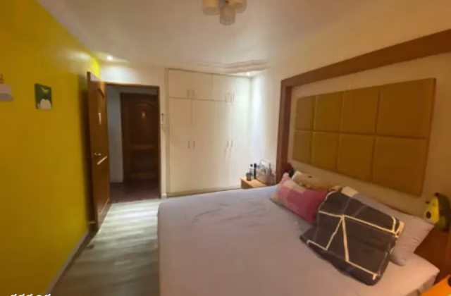 Room Rent • Hougang • 320 Sembawang Close • S$1100 • 4-Room (3 BR) • Common Room