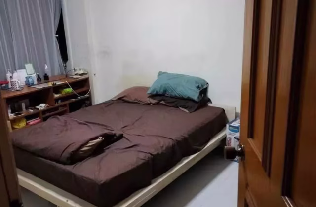 Room Rent • Bukit Merah • 502 Jelapang Road • S$900 • 4-Room (3 BR) • Common Room