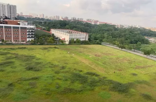 Room Rent • Bukit Batok • 442C Bukit Batok West Avenue 8 • S$1500 • 3-Room (2 BR) • Common Room