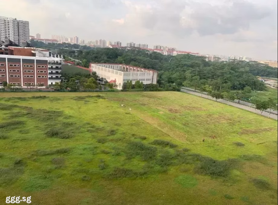 Room Rent • Bukit Batok • 442C Bukit Batok West Avenue 8 • S$1500 • 3-Room (2 BR) • Common Room Photo