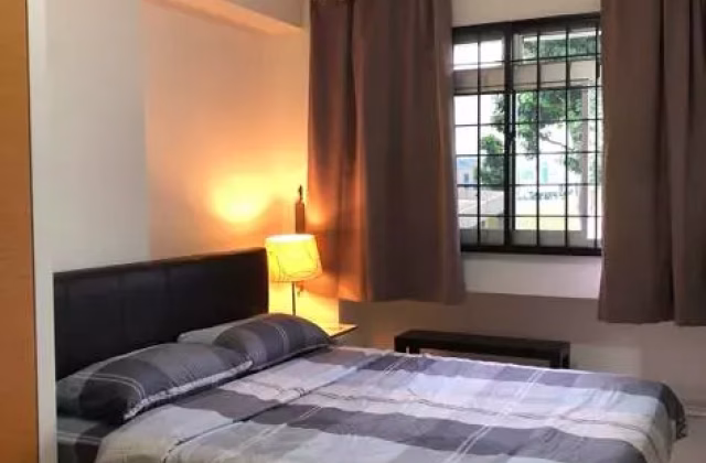 Room Rent • Ang Mo Kio • 270 Pasir Ris Street 21 • S$850 • Executive HDB • Common Room